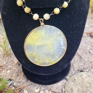 Carved Mexican Onyx Medallion Necklace Gold Yellow Cream Beads Exotic 28"